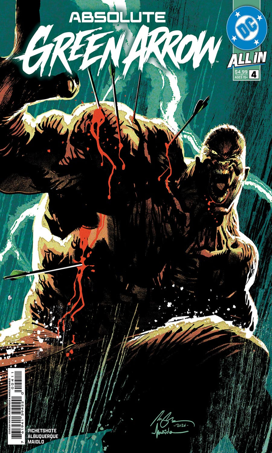 Absolute Green Arrow #4 comic book cover featuring a dark, dramatic illustration of a muscular figure with arrows in his body and red blood streaks, with the DC logo and issue number visible.
